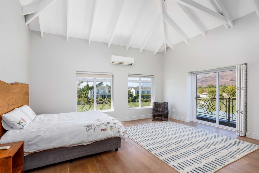 5 Bedroom Property for Sale in Val De Vie Estate Western Cape